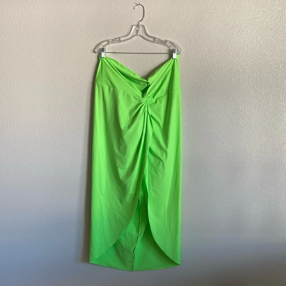 SKIMS Signature Swim Sarong Skirt in Neon Green (Size 4X)